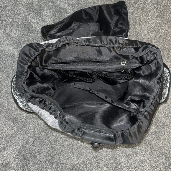 EDDIE BAUER first adventure backpack diaper bag in gray/black - Picture 4 of 8